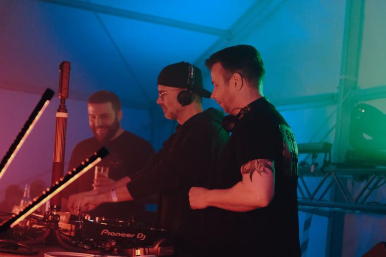 Tanzalarm 208