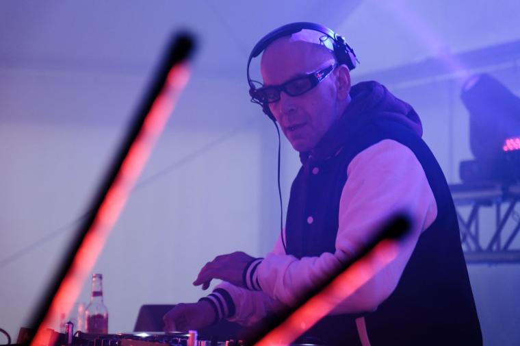 Tanzalarm 045