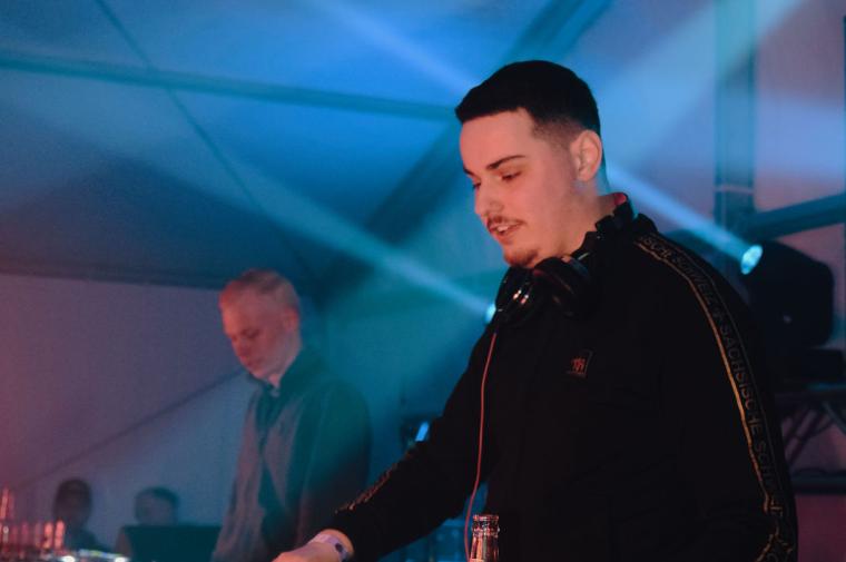 Tanzalarm 099