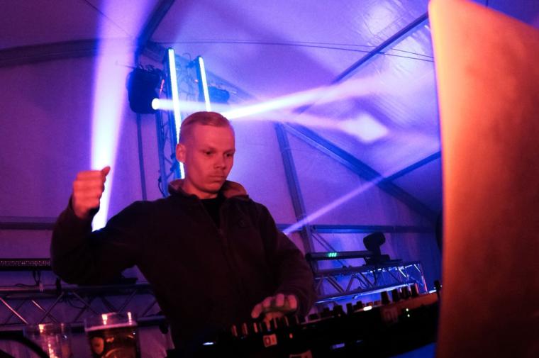 Tanzalarm 094