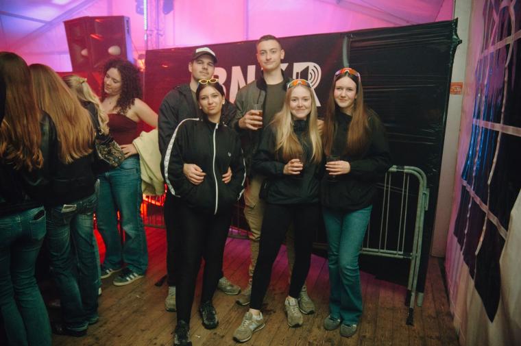 Tanzalarm Gruppe 003