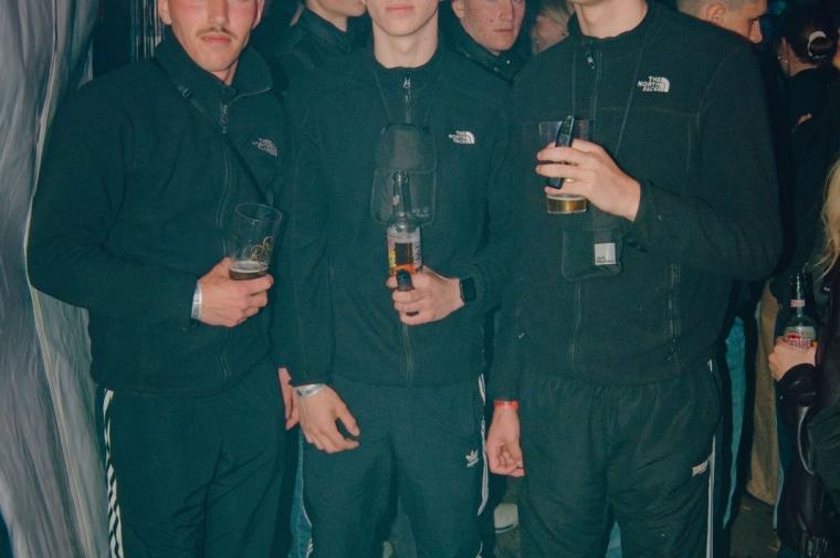 Tanzalarm Gruppe 013